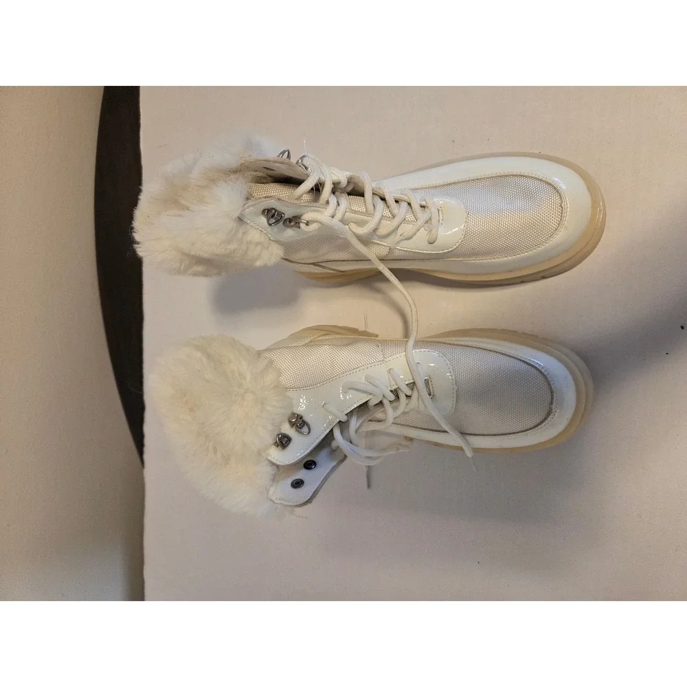 Olivia Miller Womens White Faux Fur Trim Lace Up Winter Combat Boots Size 9